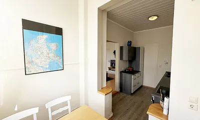 Essplatz angrenzend zur Küchenzeile