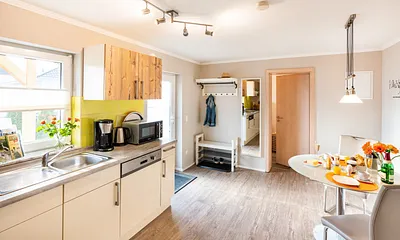 Küche mit Essbereich