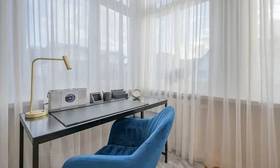 separater Schreibtisch 