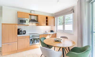 Küche mit Essbereich