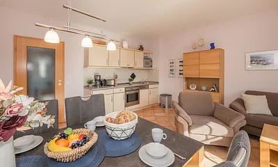 Wohnbereich mit Küchenzeile