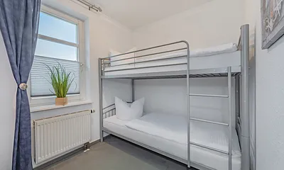 2. Schlafzimmer
