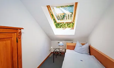 Schlafzimmer mit Einzelbett