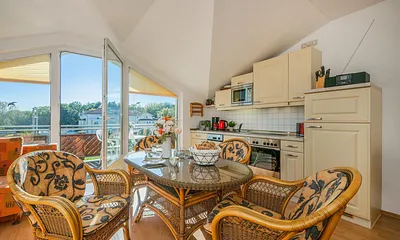 Wohnbereich mit Küchenzeile