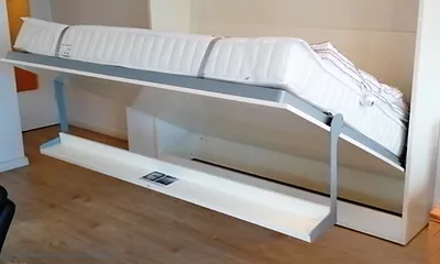 Schrankbett im Wohnzimmer