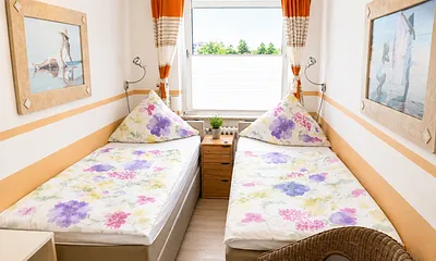 Schlafzimmer mit TV