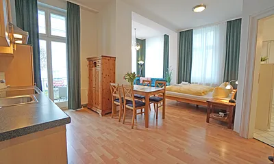 kombinierter Wohn- Schlafbereich