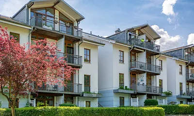 Die Appartementanlage Am Grün von außen