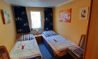 Schlafzimmer 2