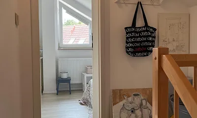 Blick vom Treppenhaus ins Dachgeschosszimmer