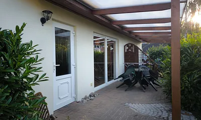 Außenterasse mit Überdachung 