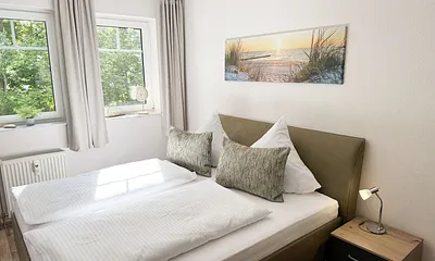 Schlafzimmer mit Doppelbett