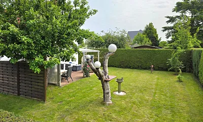 Liegewiese und Grillplatz