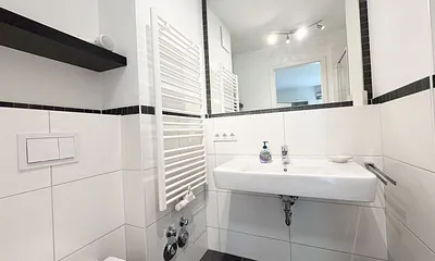 innenliegendes Badezimmer