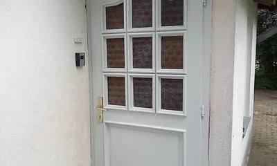 Hauseingang mit Schlüsselsafe