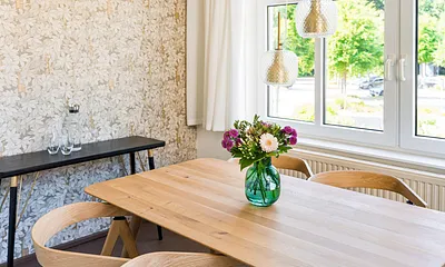 separater Essbereich in der Loggia