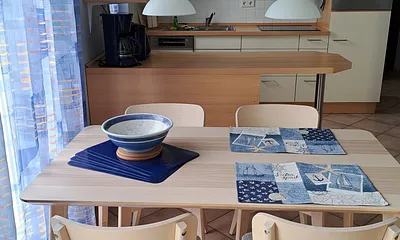 Essecke mit Küchenzeile