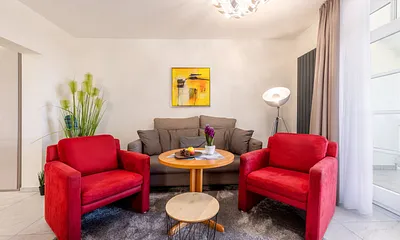 Auf der Couch kann für 1 Erwachsenen oder 2 Kinder aufgebettet werden.