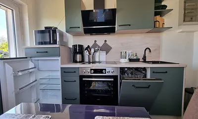 Küchenzeile mit Geräteansicht