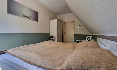 Schlafzimmer 1 mit Doppelbett