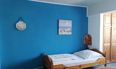 grosses Schlafzimmer-Einzelbett