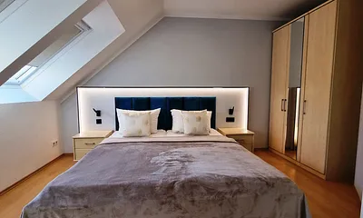 Schlafzimmer 1
