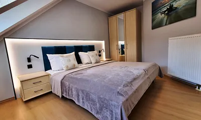 Schlafzimmer 1