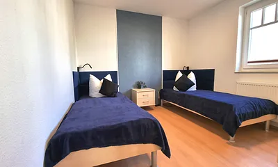 Schlafzimmer 2