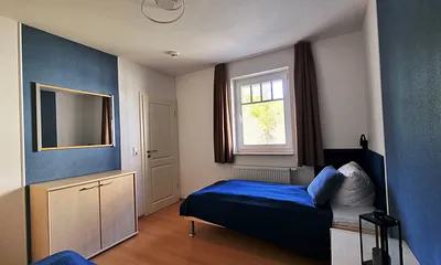 Schlafzimmer 2