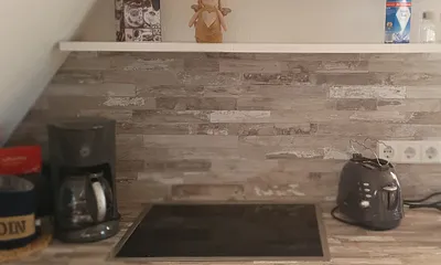 Küchenzeile 1 mit Herd und Ofen