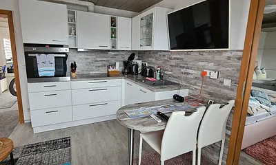 Küchen - Essbereich mit TV 