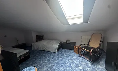  kleines Schlafzimmer Betten können zusammen gestellt werden