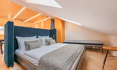 kombinierter Wohn-/ Schlafbereich