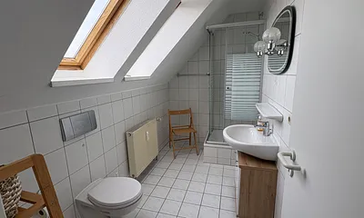 Badezimmer /Gesamtansicht)