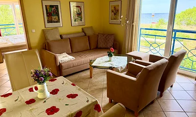 Wohnzimmer mit Essecke