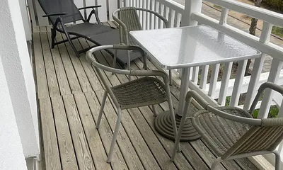 Balkon mit frontalen Meerblick