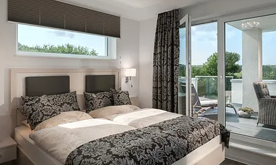 1. großes Schlafzimmer mit begehbarem Kleiderschrank und anschließendem Masterbad