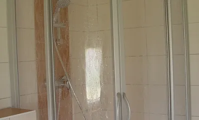 Eckdusche