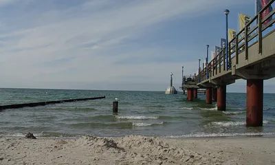 Seebrücke mit Tauschgondel