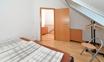 Schlafzimmer 2