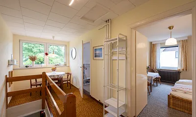 Essdiele und Schlafzimmer