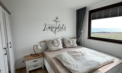 Schlafzimmer mit Bett 180 * 200