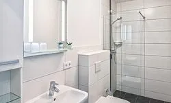 Bad mit Dusche