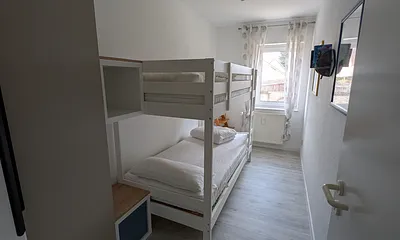 Schlafzimmer 2