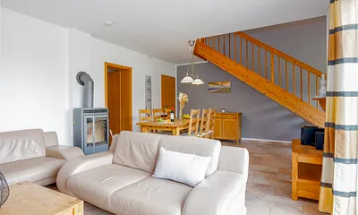 Wohnbereich mit Kamin