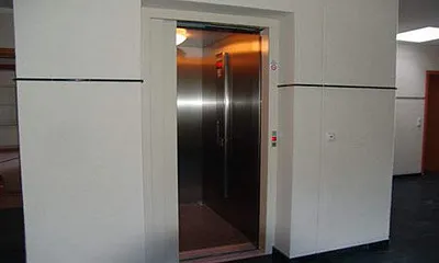 Aufzug, man gelangt von der Tiefgarage ganz bequem in die Wohnung