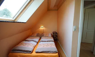 Schlafzimmer rechts