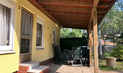 überdachte Terrasse