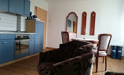 Wohnbereich mit Küchenzeile