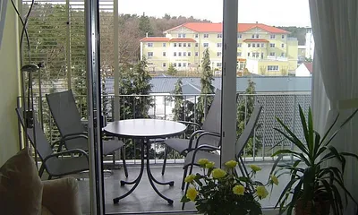 Balkon mit bequemer Bestuhlung, 